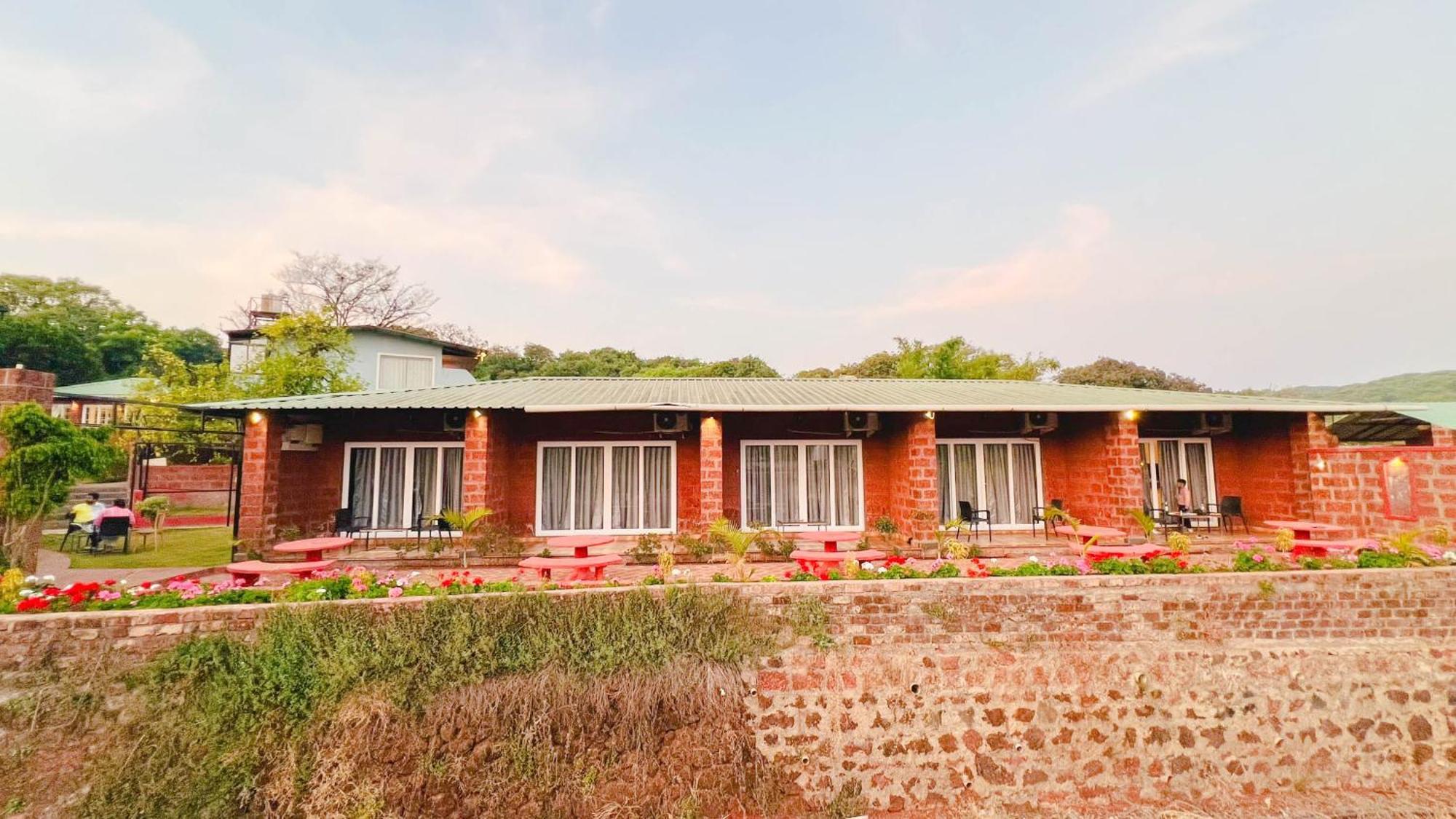 Shardul Heritage The Resort Mahabaleshwar Bagian luar foto