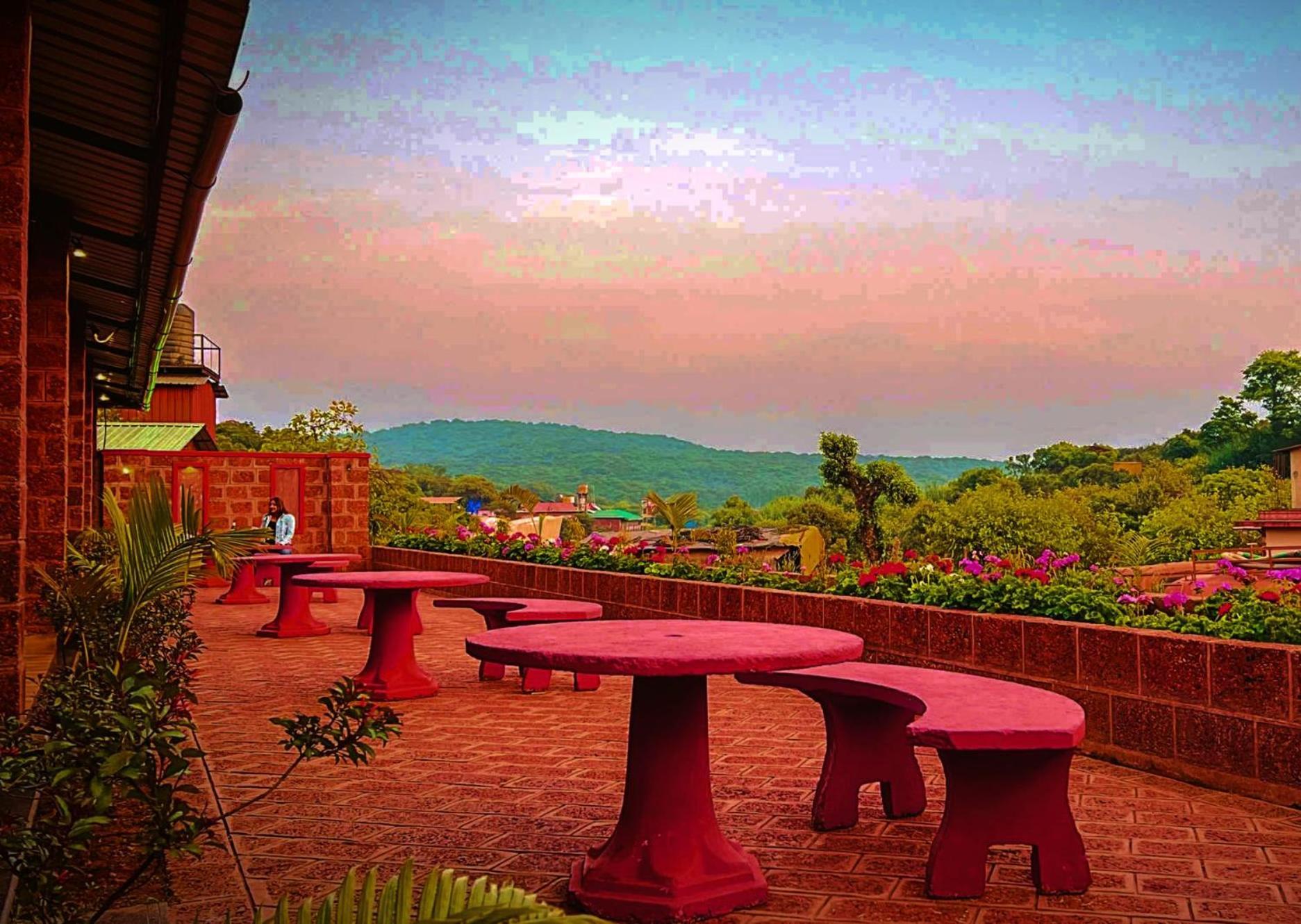 Shardul Heritage The Resort Mahabaleshwar Bagian luar foto